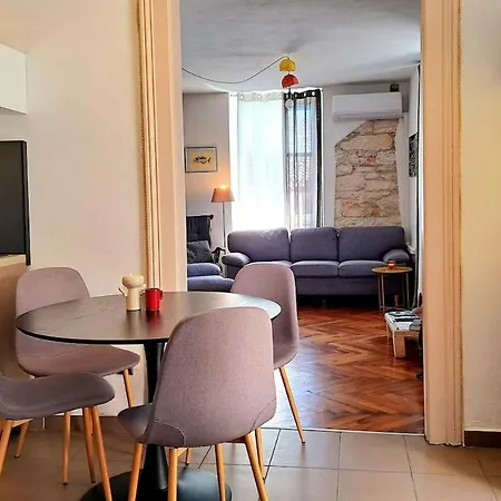 Be Free-central-free Parking-garden-bbq Apartamento *