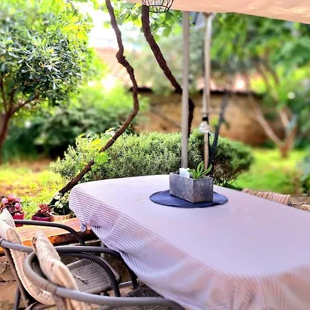 Be Free-central-free Parking-garden-bbq *